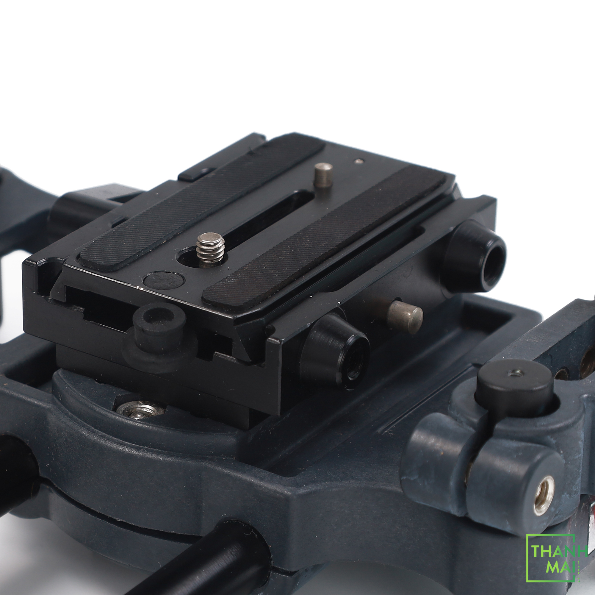 Power DSLR Camera Cage for DSLR DSLM Cameras Only. Adjustable Handles & 15mm Rod Adapter. Tripod Compatible. Comes with Quick-Release Plate (FC-CTH)