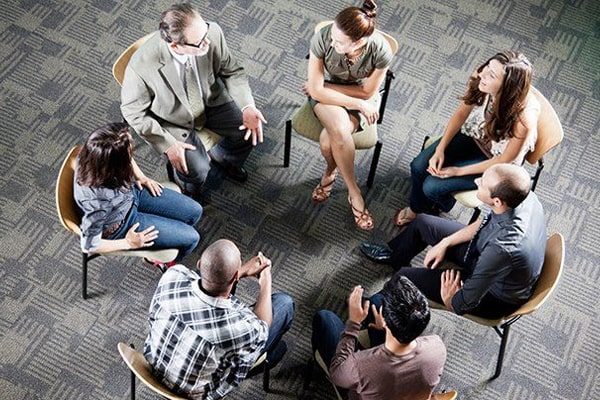 Dịch vụ tư vấn tâm lý theo nhóm tại Viện Tâm Lý Đời Sống sẽ giúp các thành viên thoải mái chia sẻ, đóng góp và phát triển