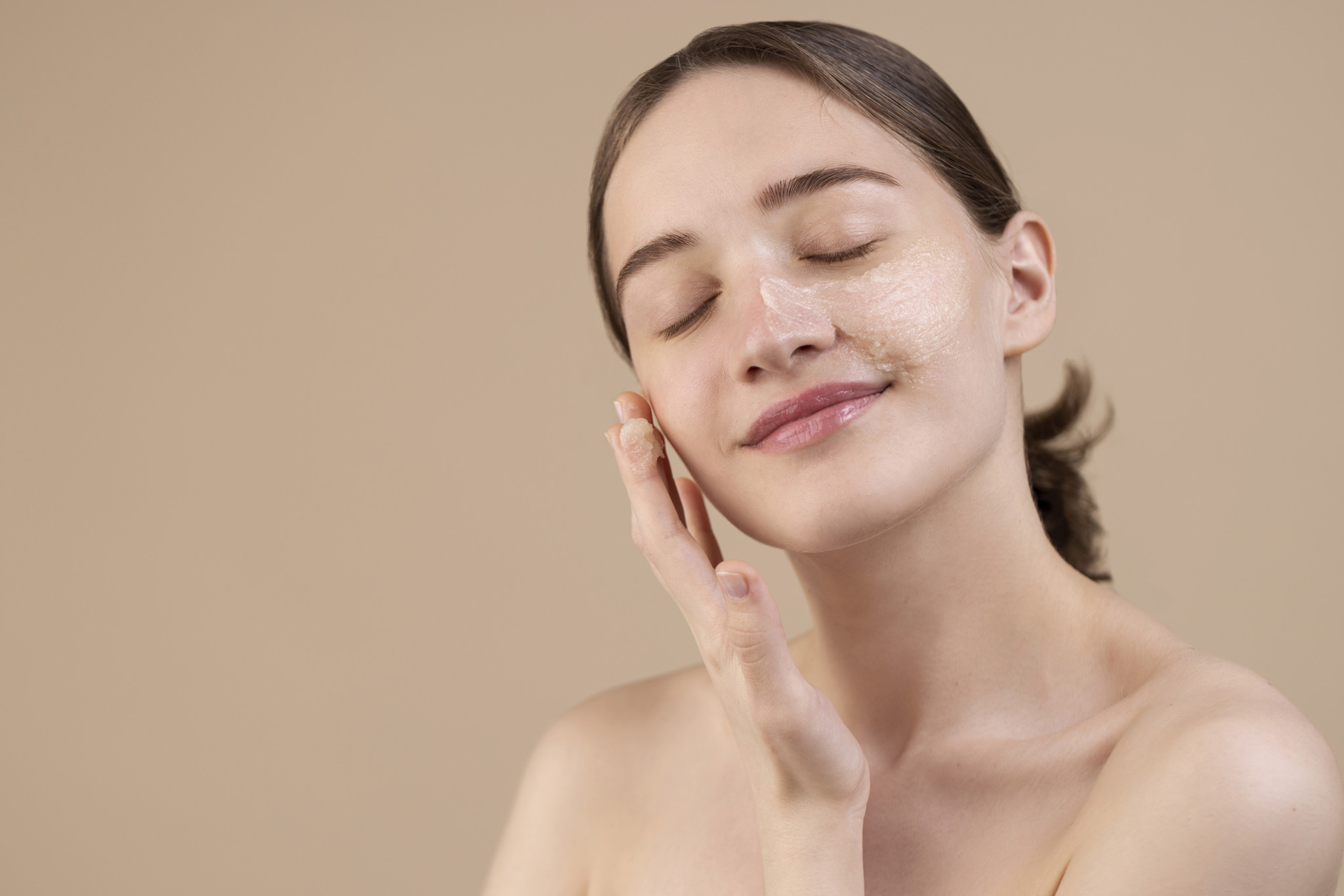 Tẩy da chết – Bước chăm sóc da bạn không nên bỏ qua