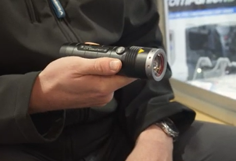 Bật mí các loại đèn pin siêu sáng tốt nhất