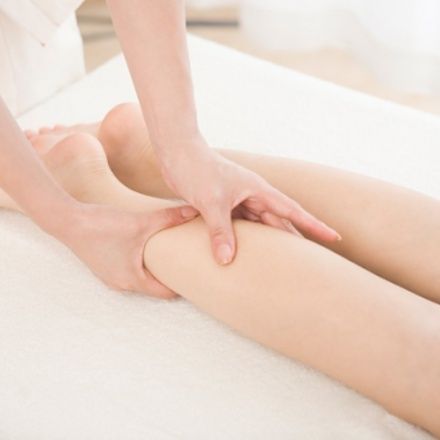 Bỏ túi các cách giảm đau chân khi đi nhiều hay nhất