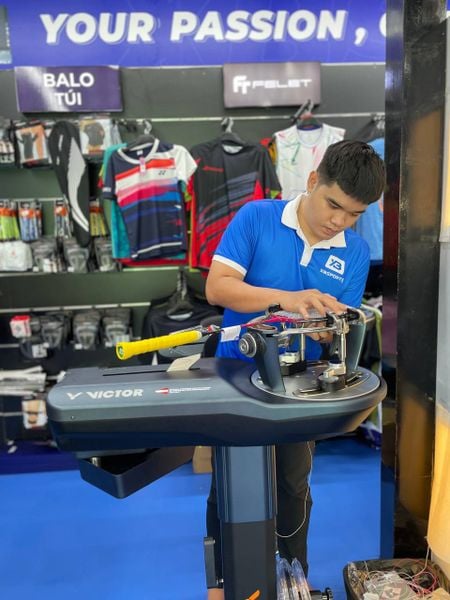 Dịch vụ căng lưới tại XB Sports - XBSPORTS - HỆ THỐNG CỬA HÀNG CẦU LÔNG UY  TÍN