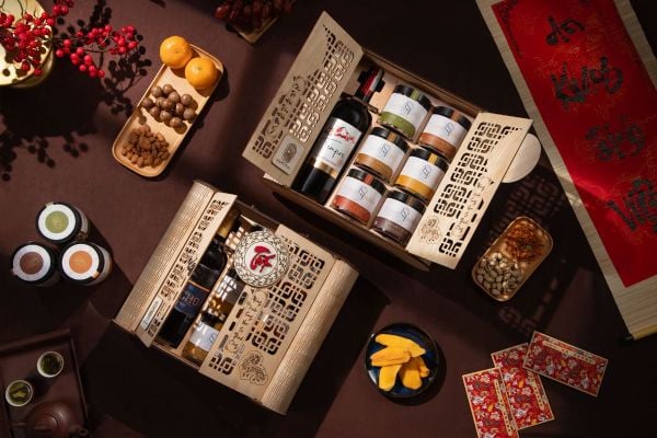 Hộp quà Tết Lacharm Foods 2025