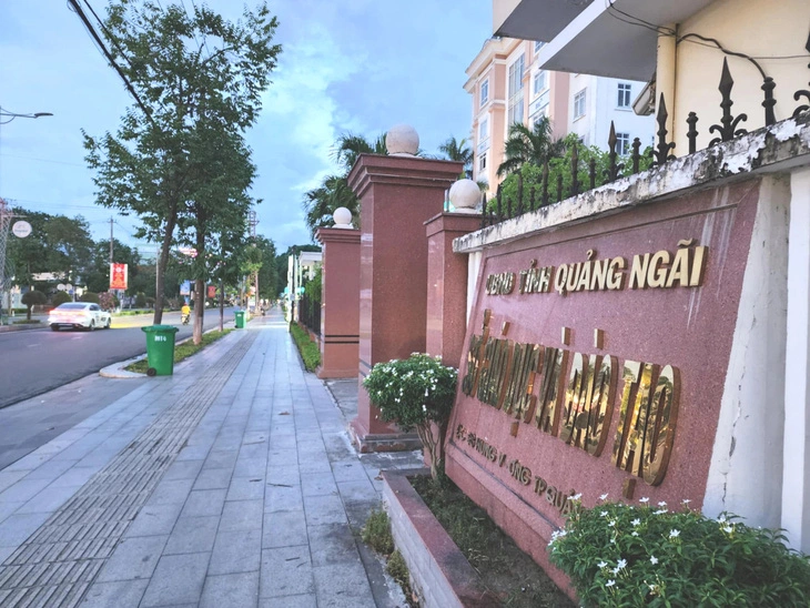 Tranh cãi đáp án câu số 30 môn tiếng Anh kỳ thi vào lớp 10 tại Quảng Ngãi14