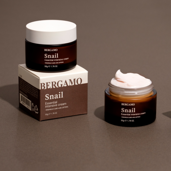 Kem Dưỡng Ốc Sên Bergamo Snail Essential Intensive Cream 50G 2