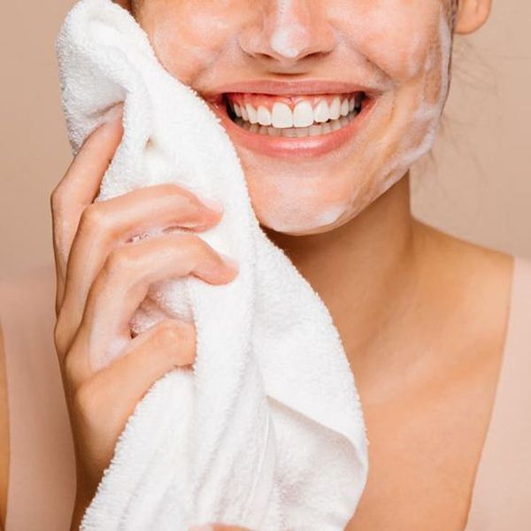 GỢI Ý CHO BẠN SỮA RỬA MẶT DƯỠNG ẨM TỐT DÀNH CHO DA KHÔ 2