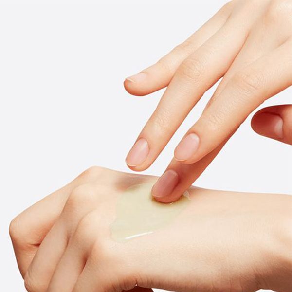 YẾU TỐ CẦN QUAN TÂM KHI CHỌN SERUM TRỊ MỤN CHO DA DẦU LỖ CHÂN LÔNG