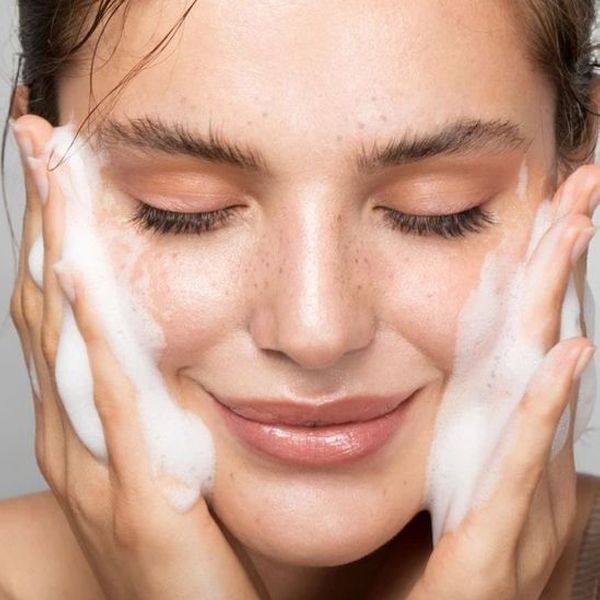 SỮA RỨA MẶT TẠO BỌT LÀ GÌ?