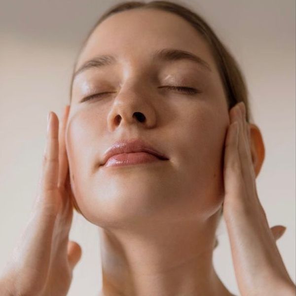 NHỮNG LƯU Ý KHI CHĂM SÓC DA MỎNG YẾU