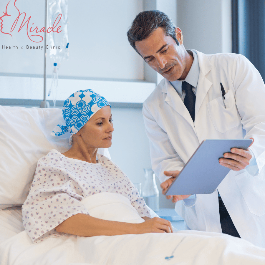 Cẩn Trọng Với Triệu Chứng Mãn Kinh và Ung Thư: Phân Biệt Để Bảo Vệ Sức Khỏe Phụ Nữ