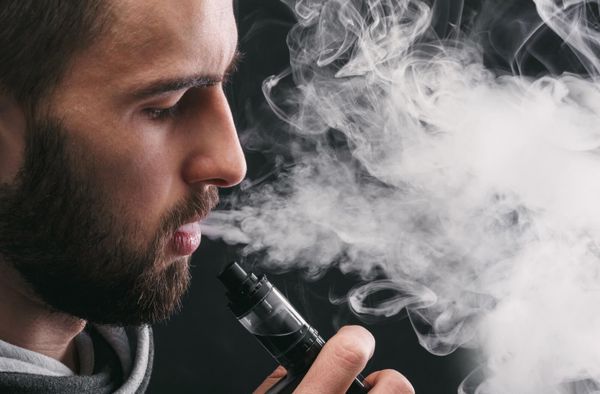 Vape v Pod l G? La Chn Gia Vape, Pod v Thuc L Truyn Thng.
