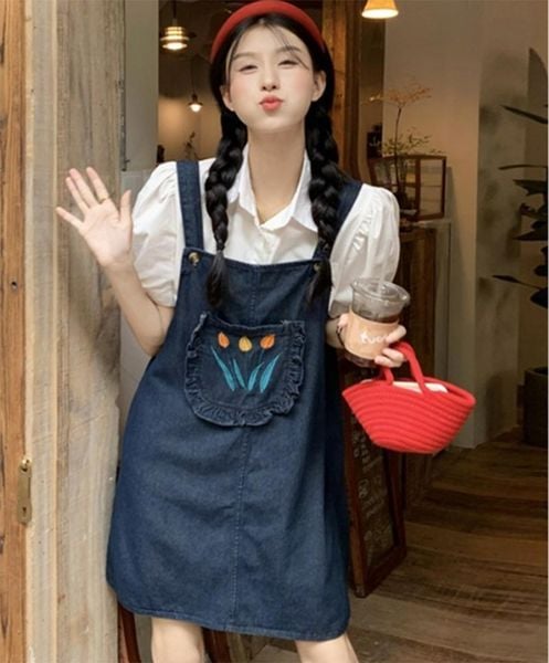 Váy yếm jean họa tiết