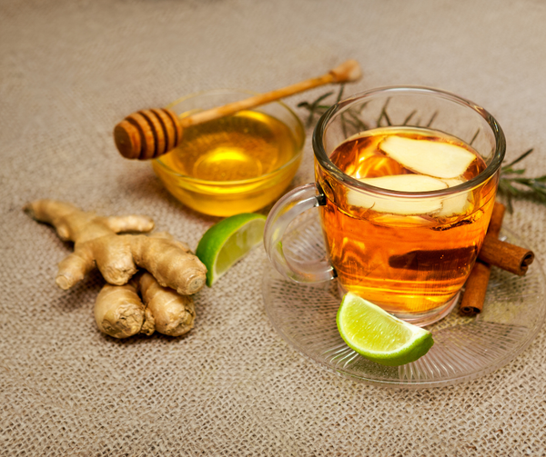Chanh gừng và tắc mật ong là những hương vị quen thuộc từ căn bếp Việt, giàu chất chống viêm và giúp phục hồi hiệu quả sau vận động.