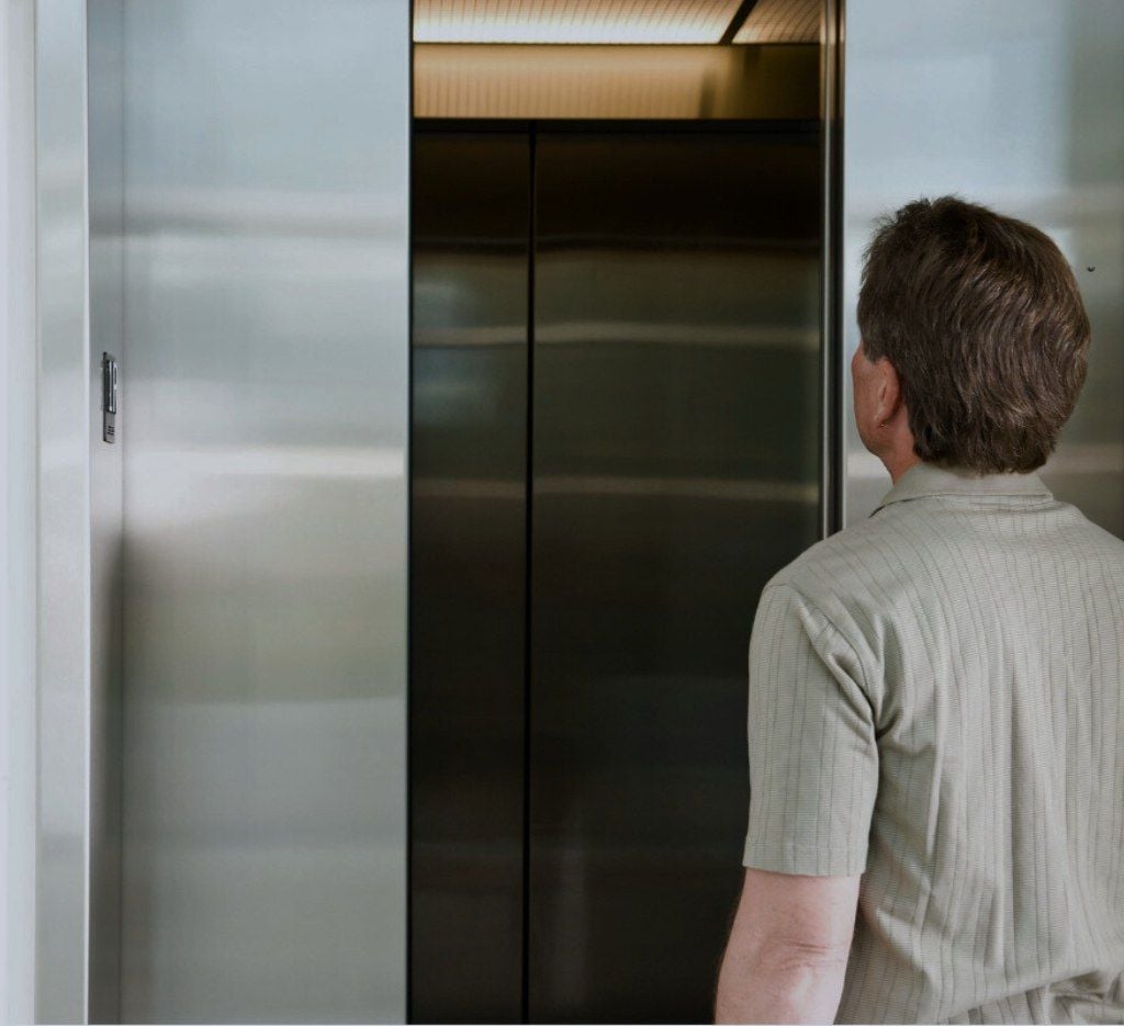 10 dấu hiệu nhận biết thang bị hư hỏng