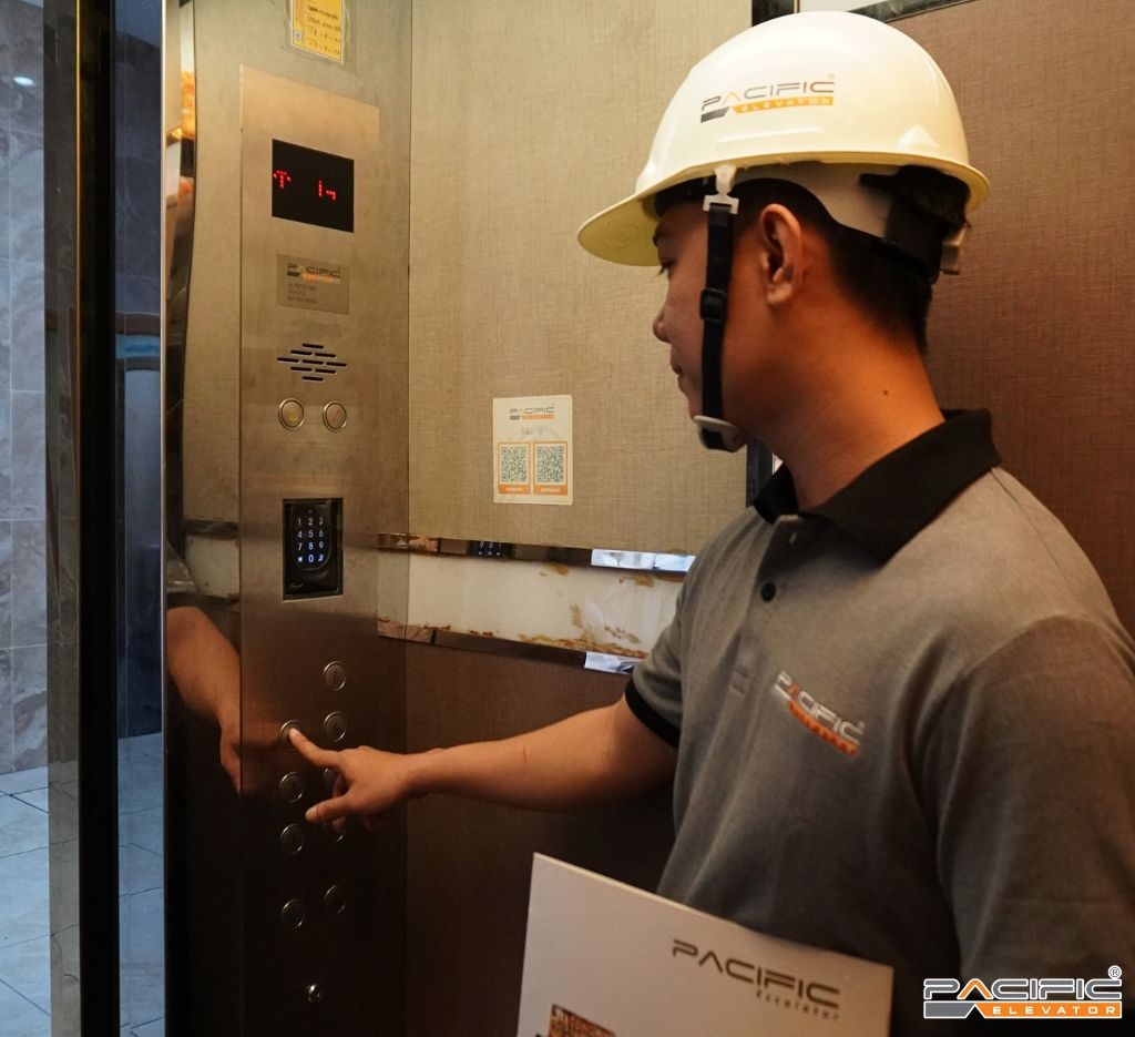 12 lưu ý quan trọng khi sử dụng thang máy gia đình