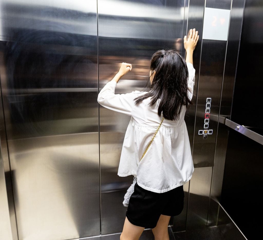 5 nguyên nhân kẹt thang máy và cách xử lý