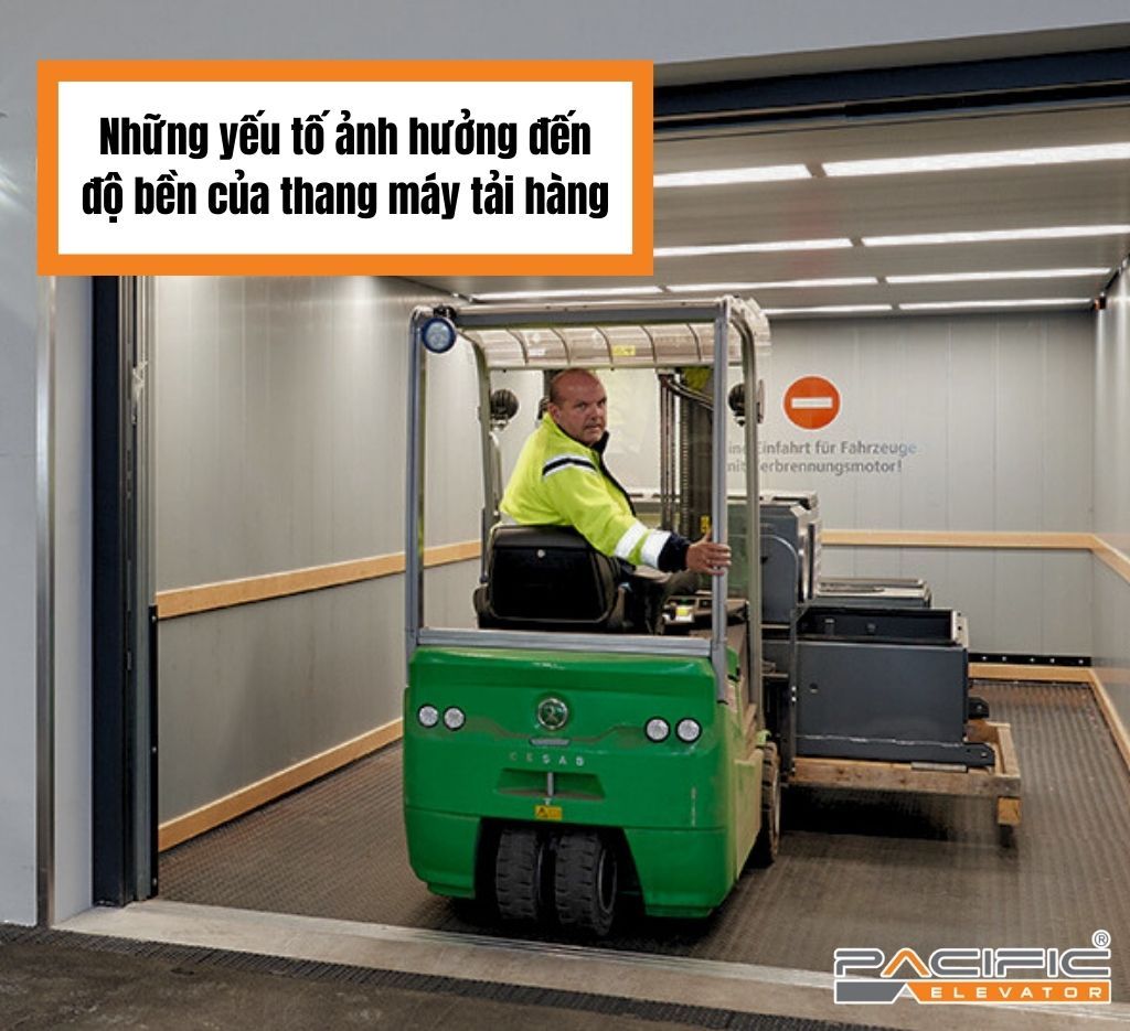 Những yếu tố ảnh hưởng đến độ bền của thang máy tải hàng