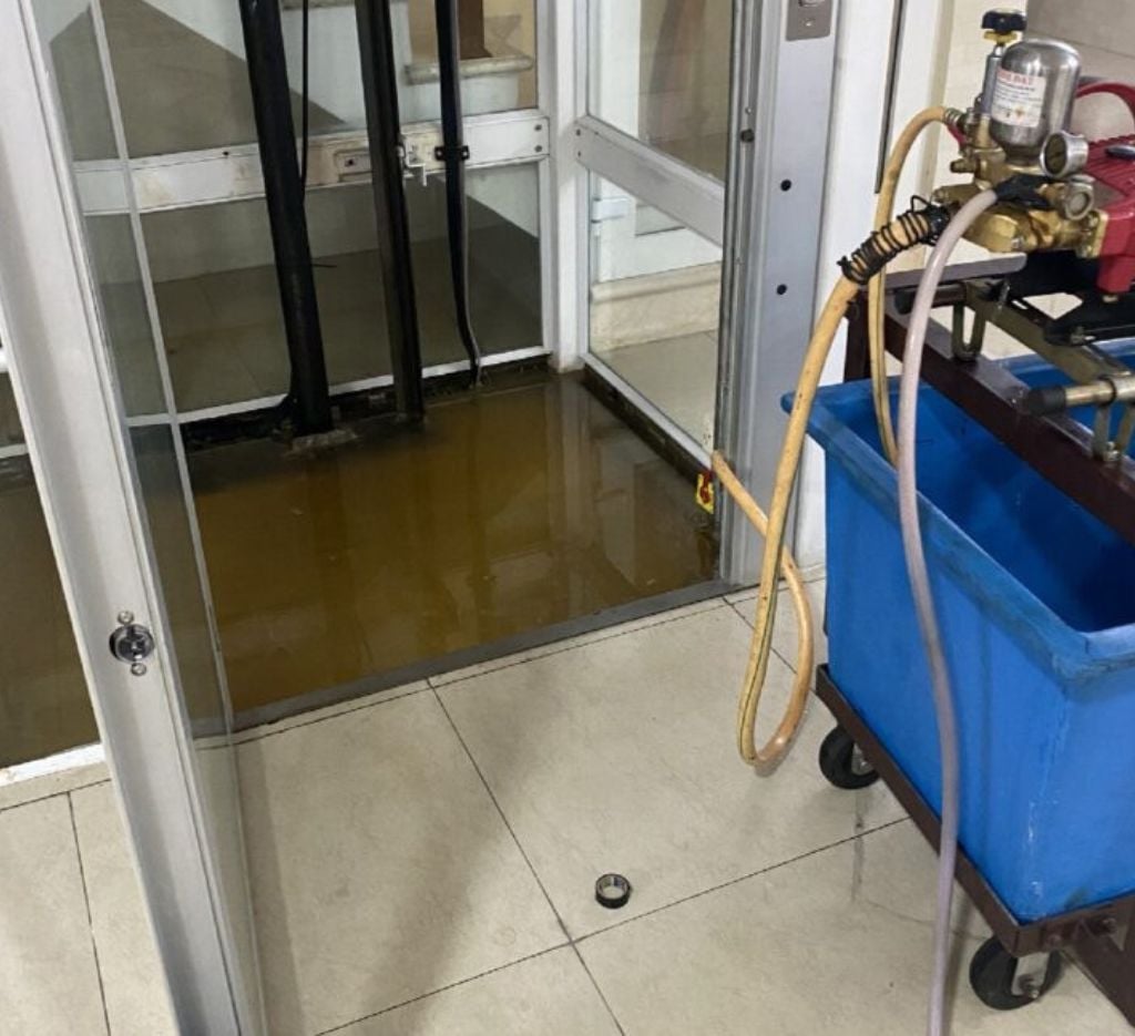 6 lưu ý khi sử dụng thang máy gia đình mùa mưa bão