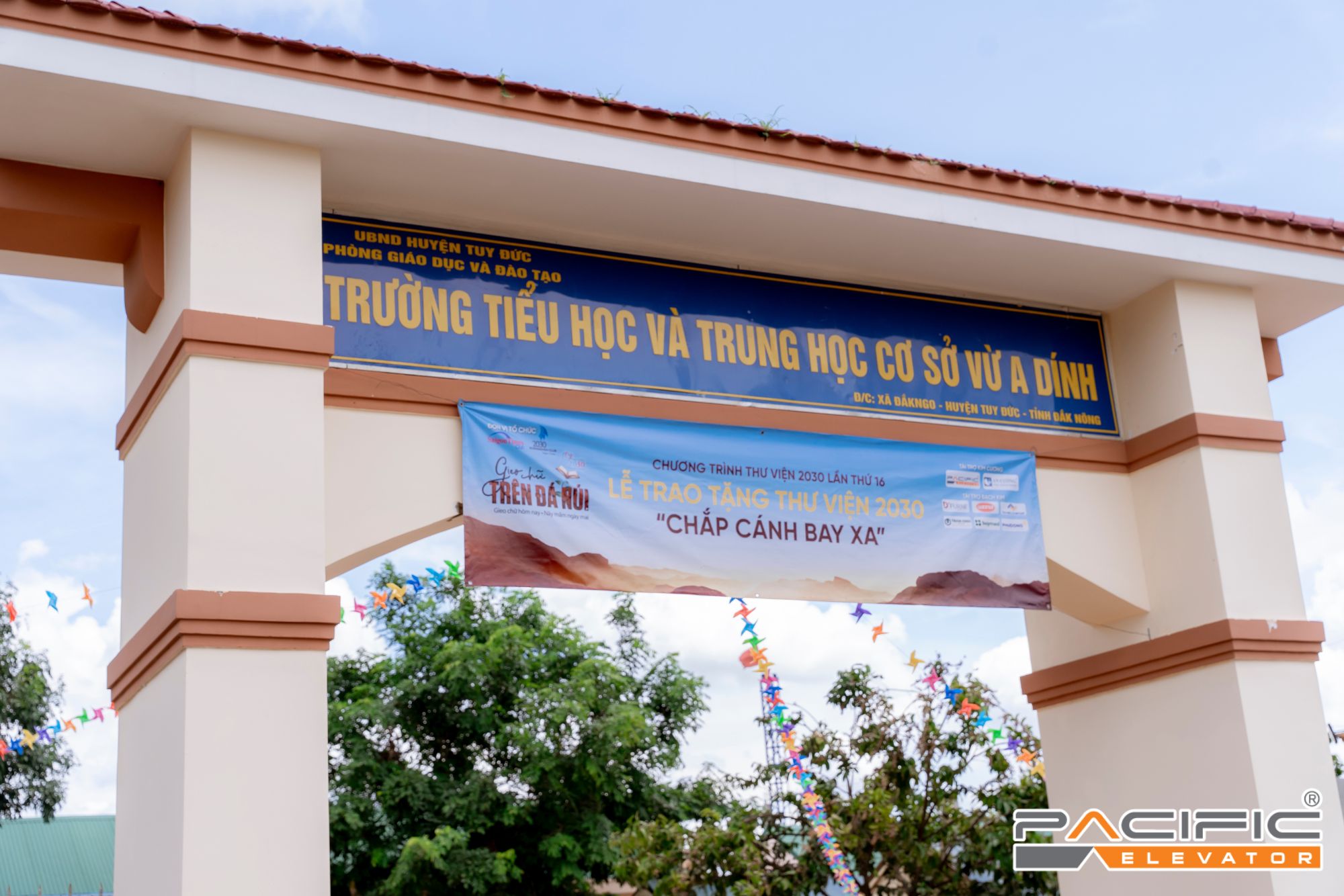 Trường Tiểu học – Trung học cơ sở Vừ A Dính