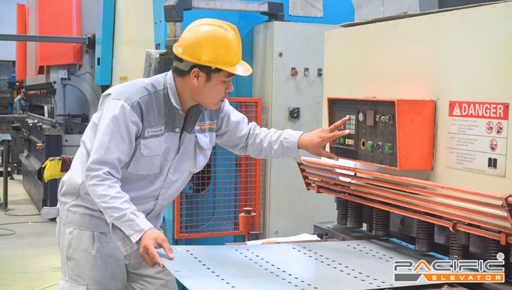 Hình ảnh tại nhà máy Thang Máy Pacific