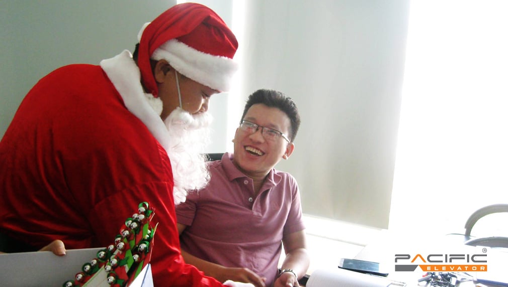 Thang máy Pacific tổ chức sự kiện Đón giáng sinh