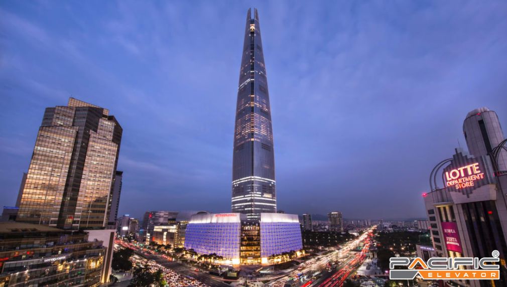 Thang máy hai tầng cao nhất thế giới