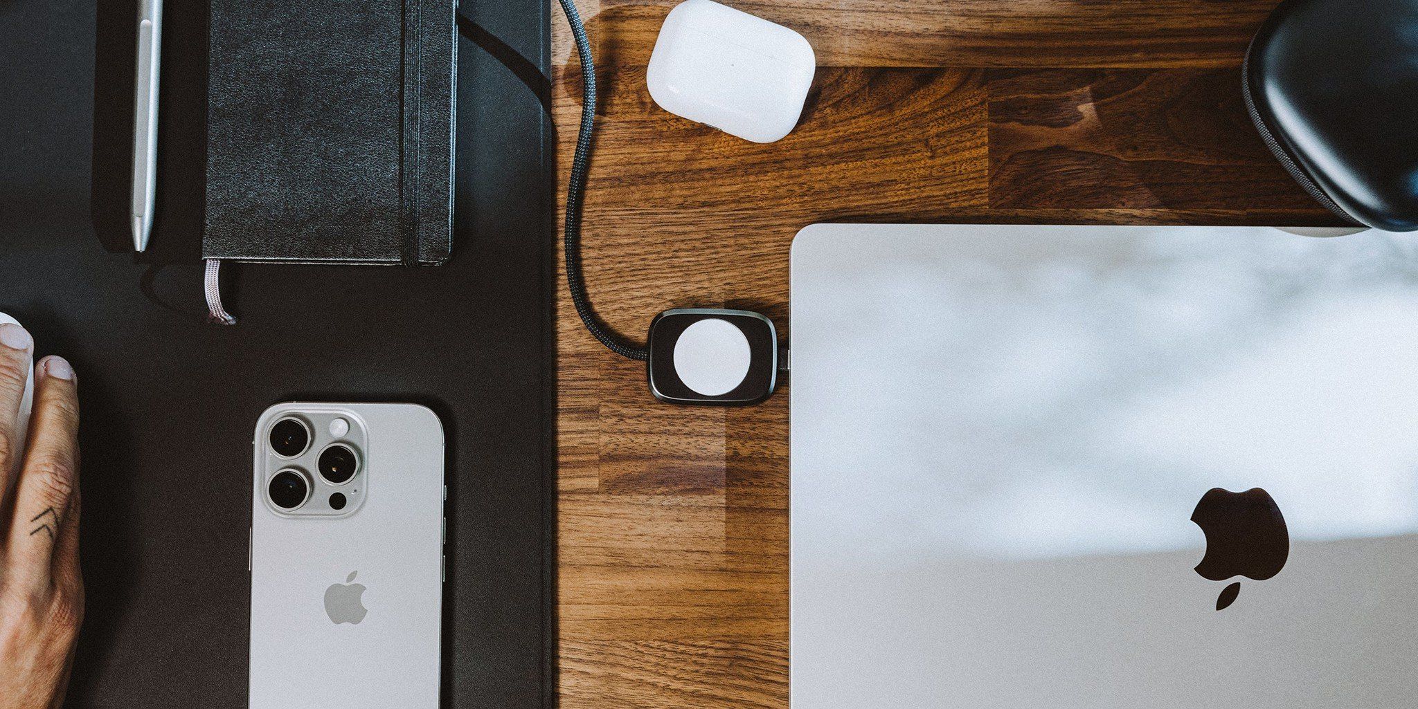 Cáp sạc nhanh Nomad USB-C tích hợp sạc Apple Watch
