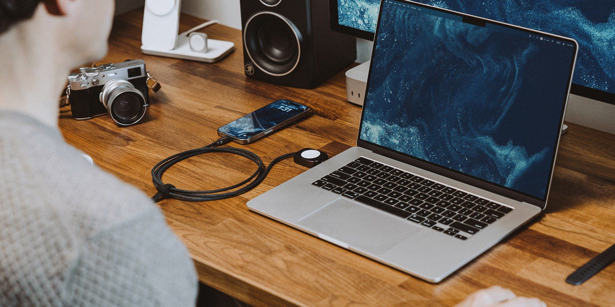 Cáp sạc nhanh Nomad USB-C tích hợp sạc Apple Watch