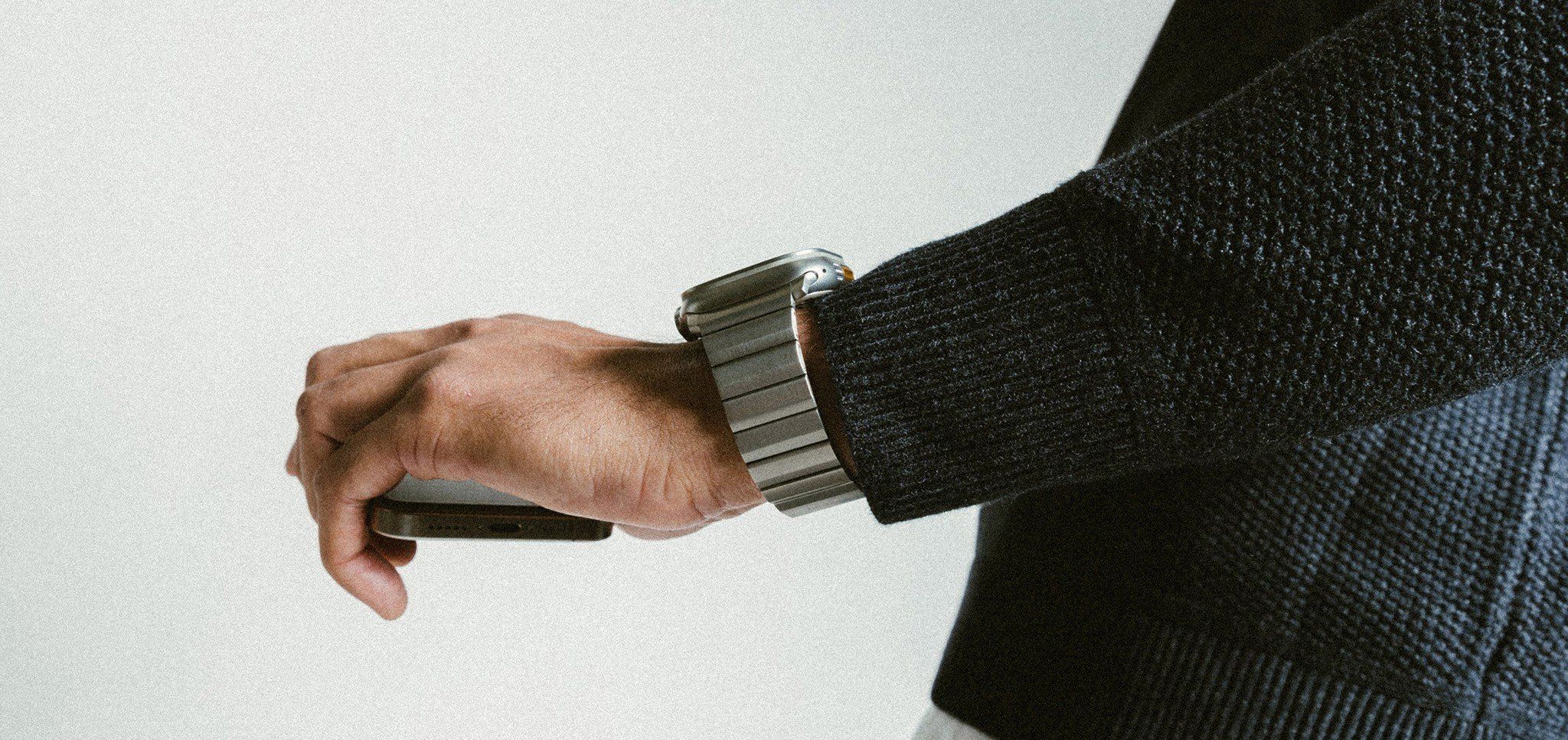 Dây đeo Nomad Titanium cho Apple Watch Series (41/42/46/49mm)