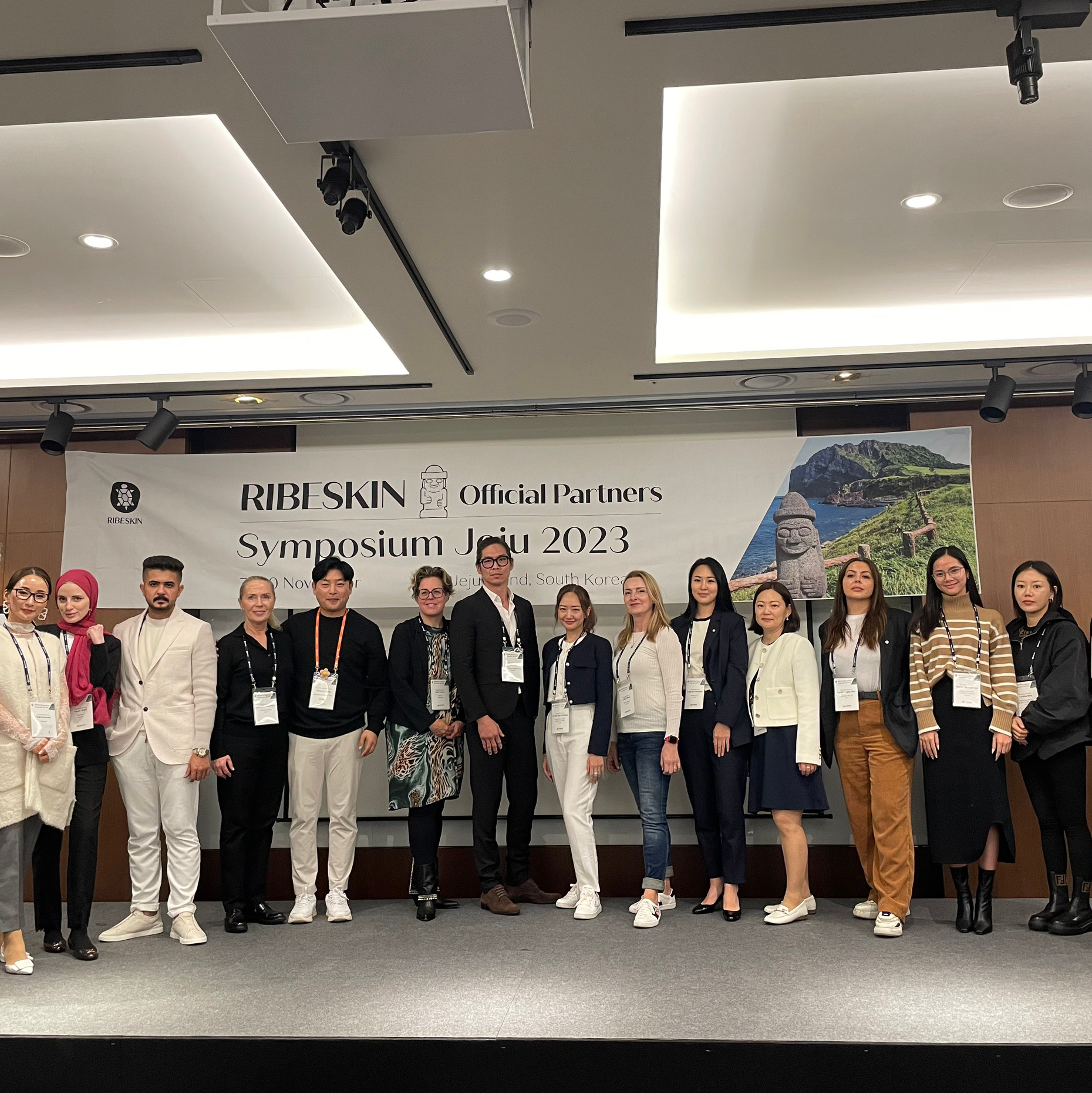 Cảm ơn Hội nghị chuyên đề RIBESKIN x Pyfaesthetic tại Jeju 2023!
