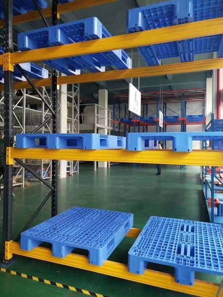pallet nhựa cũ hcm