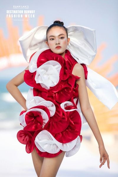 MODEL JESSICA NỔI BẬT TRONG DESTINATION RUNWAY FASHION WEEK 2024 - CHILDREN OF THE SUN
