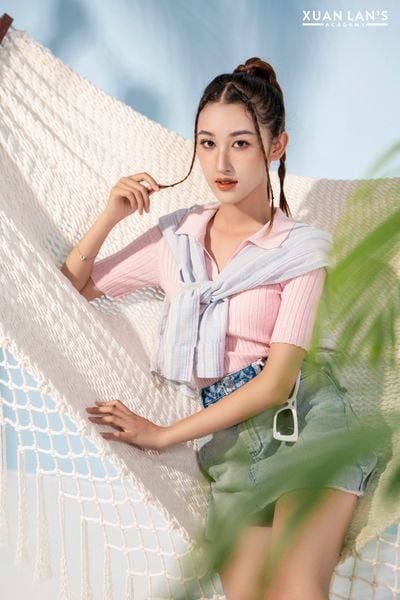 Kiều Thu Quyên - Nàng thơ mới của làng mẫu Việt khoe bộ ảnh hè rực rỡ
