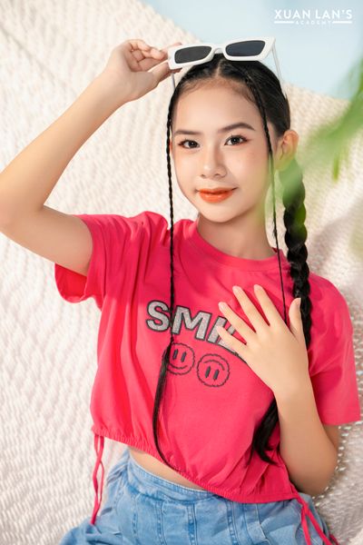 Học trò siêu mẫu Xuân Lan khuấy đảo mùa hè với bộ ảnh thời trang thiếu nhi