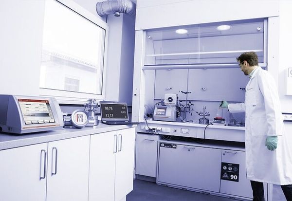 Cảm biến mật độ nồng độ và tốc độ âm thanh L-Com 5500 Anton Paar