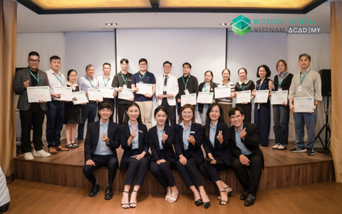 LẦN ĐẦU TIÊN KHÓA ĐÀO TẠO VỀ CÔNG NGHỆ CHỈNH NHA TRONG SUỐT SMILERS CÓ MẶT TẠI HUẾ