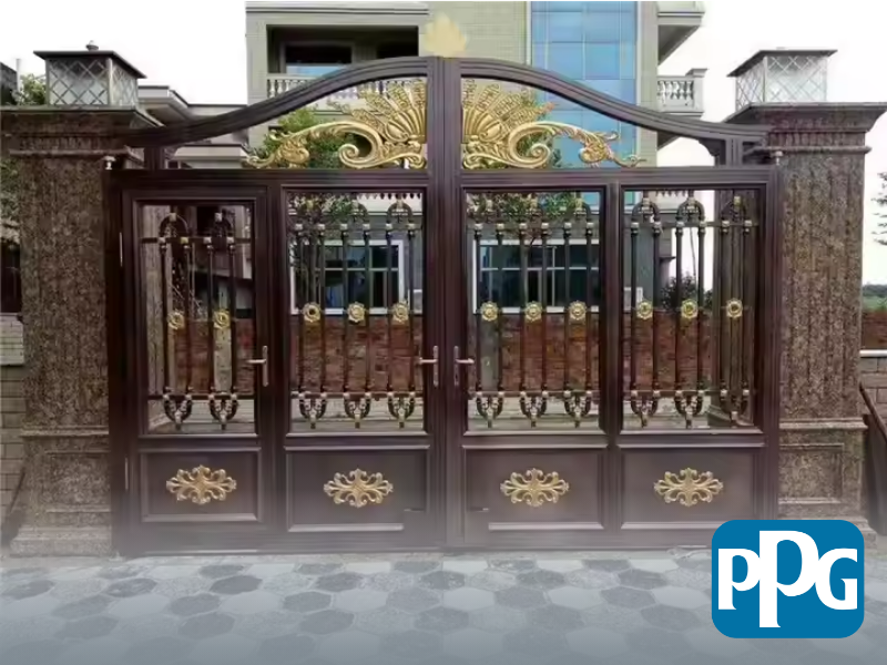 Mẫu 8: Cửa sắt 4 cánh sơn tĩnh điện màu nâu họa tiết cổ điển đơn giản