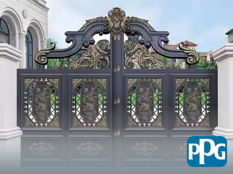 Mẫu 11: Cửa sắt 4 cánh sơn tĩnh điện màu đen chạm khắc hoa văn đồng vàng cho villa sang trọng