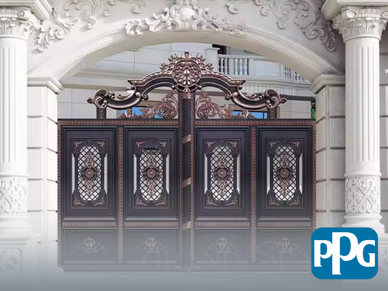Mẫu 3: Cửa sắt 4 cánh sơn tĩnh điện màu đen chạm trổ hoa văn tinh xảo