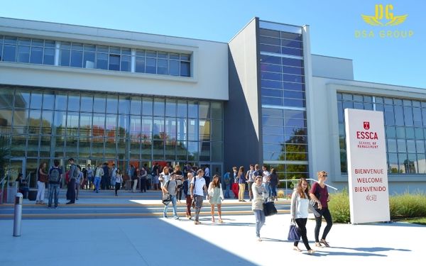 Điều Kiện Và Lợi Thế Khi Du Học Pháp Bằng Tiếng Anh