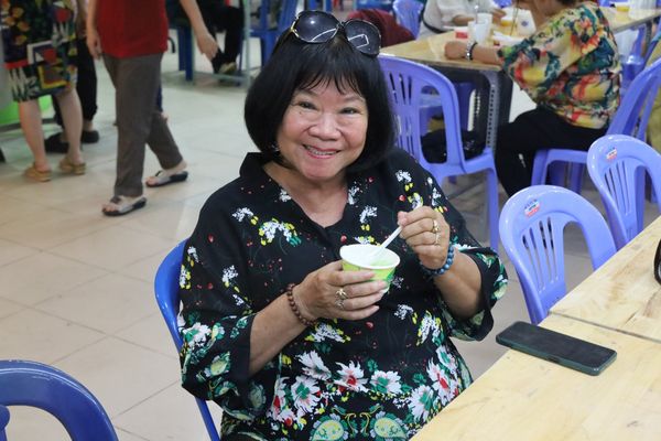 Tàu hũ tươi Nắng Mai tài trợ 200 hộp tàu hũ cho chương trình Buffet Chay tại Co.op Mart Phú Thọ.