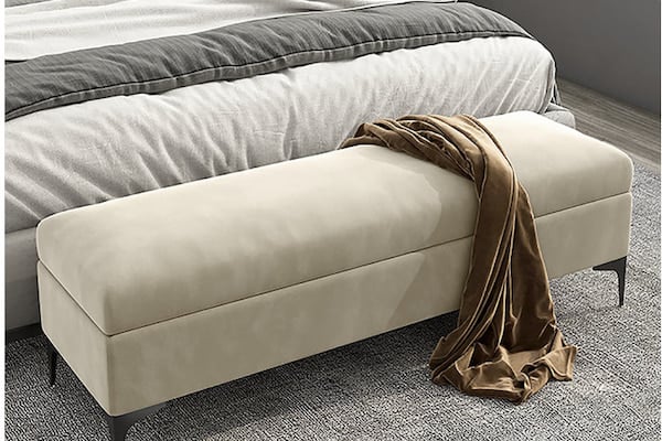 Bí kíp trang trí ghế đôn trong phòng ngủ biến góc nhỏ thêm tiện nghi