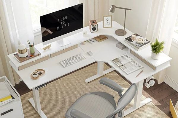 Các dòng bàn làm việc phổ biến đáp ứng nhu cầu đa dạng của người dùng hiện nay