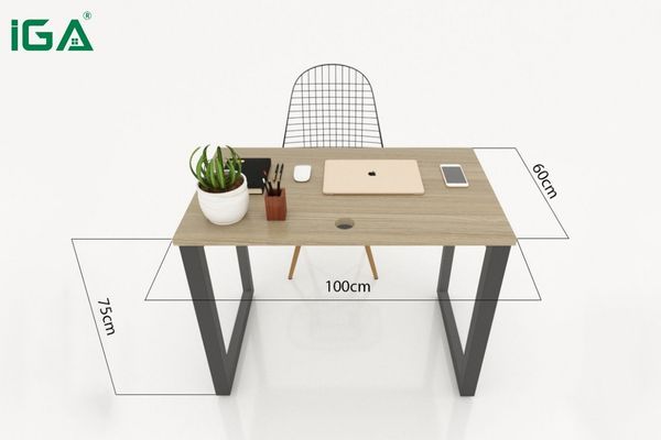 Chiều cao bàn làm việc văn phòng thường dao động từ 70 – 75cm