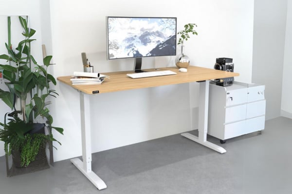 bàn làm việc 1m6 sử dụng được với mọi loại nhu cầu