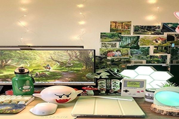 Trang trí bàn làm việc văn phòng phong cách xanh