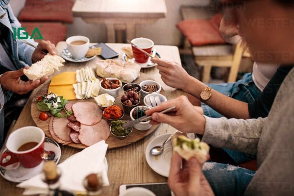 Bàn ăn chữ K cũng có thể biến thành bàn ăn xinh xắn cho các gia đình