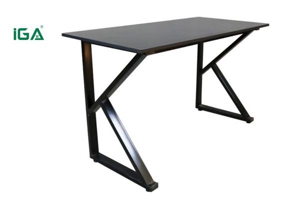 Bàn có chân chữ K đơn giản, nhỏ gọn
