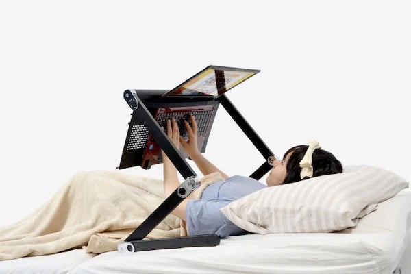 Bàn làm việc mang lại sự thoải mái tối đa