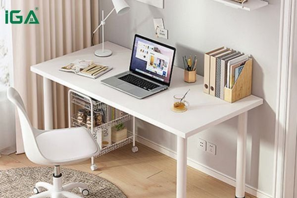 Bàn chân sắt tròn GM62 được thiết kế hiện đại với khung chân sắt tròn màu trắng kết hợp mặt bàn gỗ MDF chắc chắn